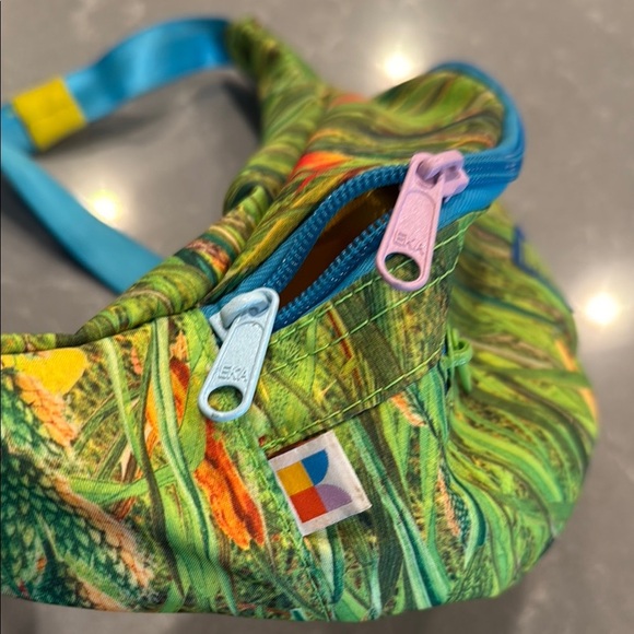 Green Patterned Waist Bag - Picture 3 of 6